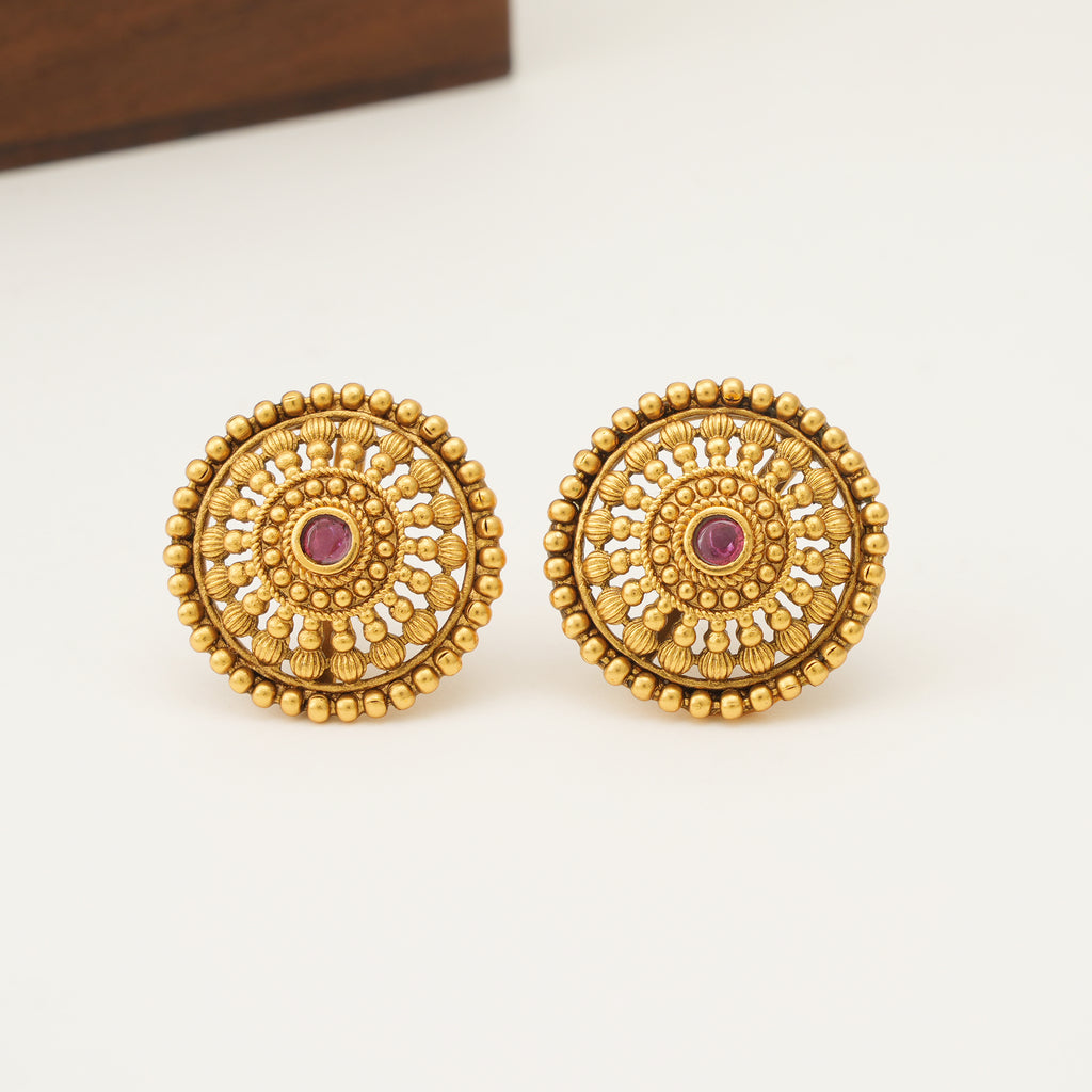 Beautiful floral antique gold pendant set