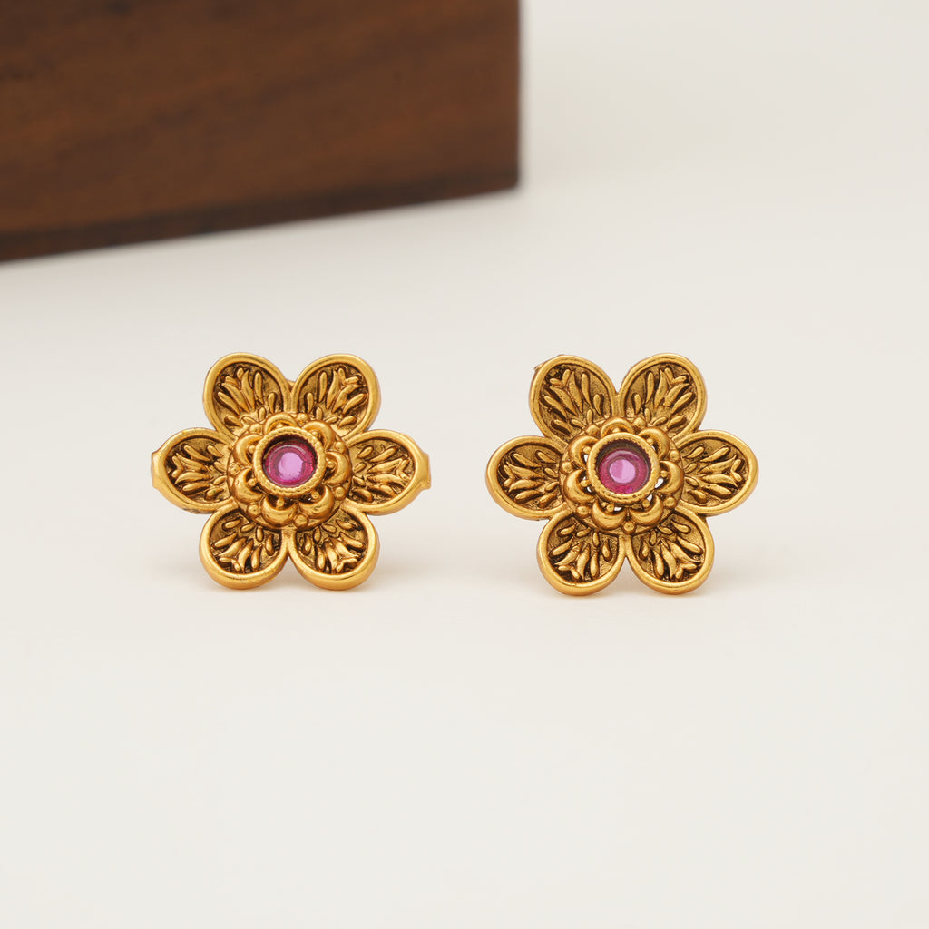 Stunning antique gold stone pendant set