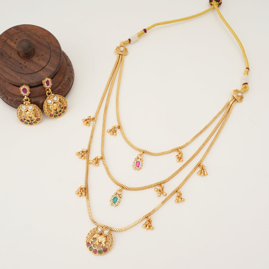 Stunning antique gold stone elephant necklace set