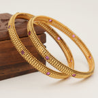 Stunning stone antique gold bangle set