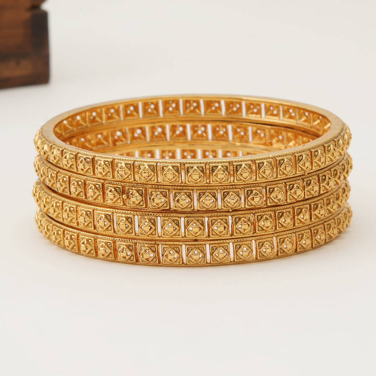 Stunning antique gold bangle set ( set of 4 )