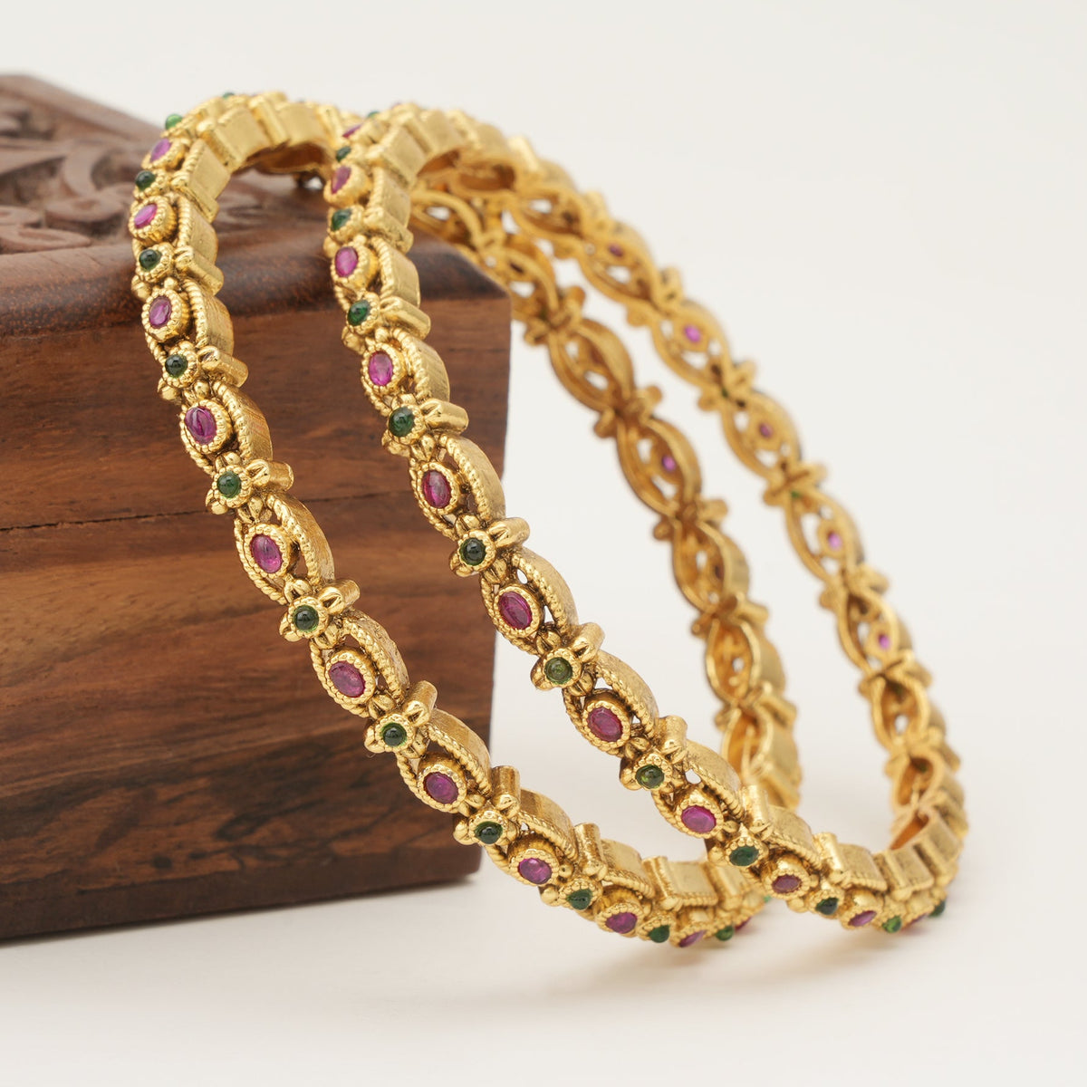 Sleek antique gold stone bangle set