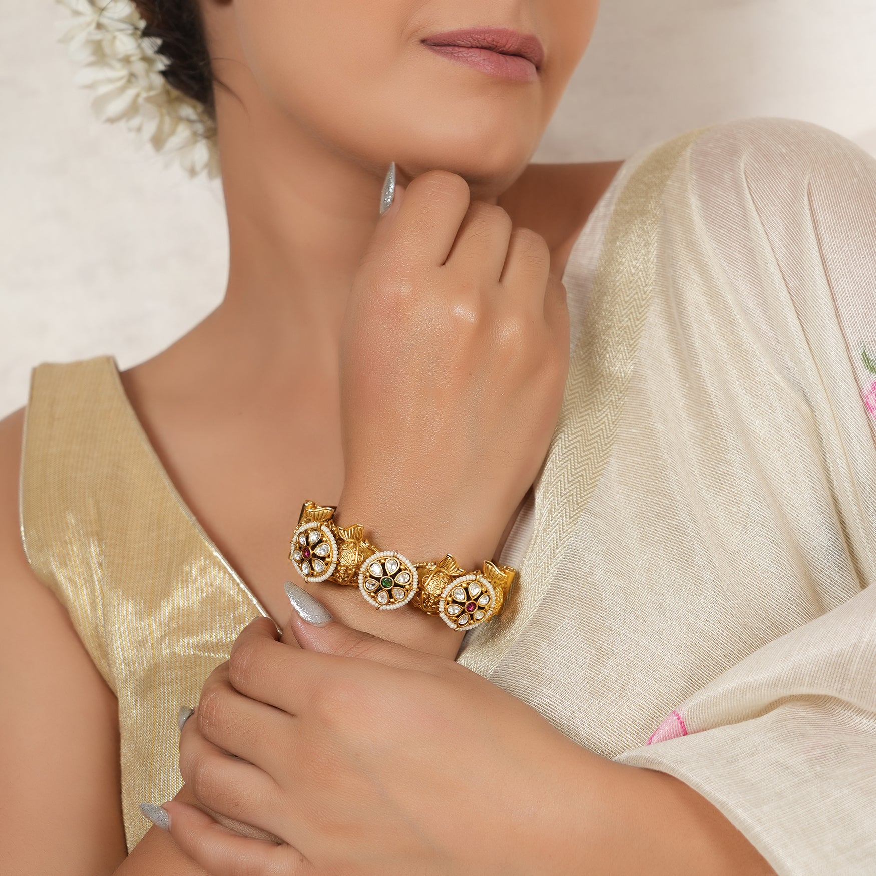 Stunning antique gold elephant inspired kundan kada