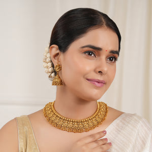 Stunning intricate antique gold plain necklace set with jhumka earring