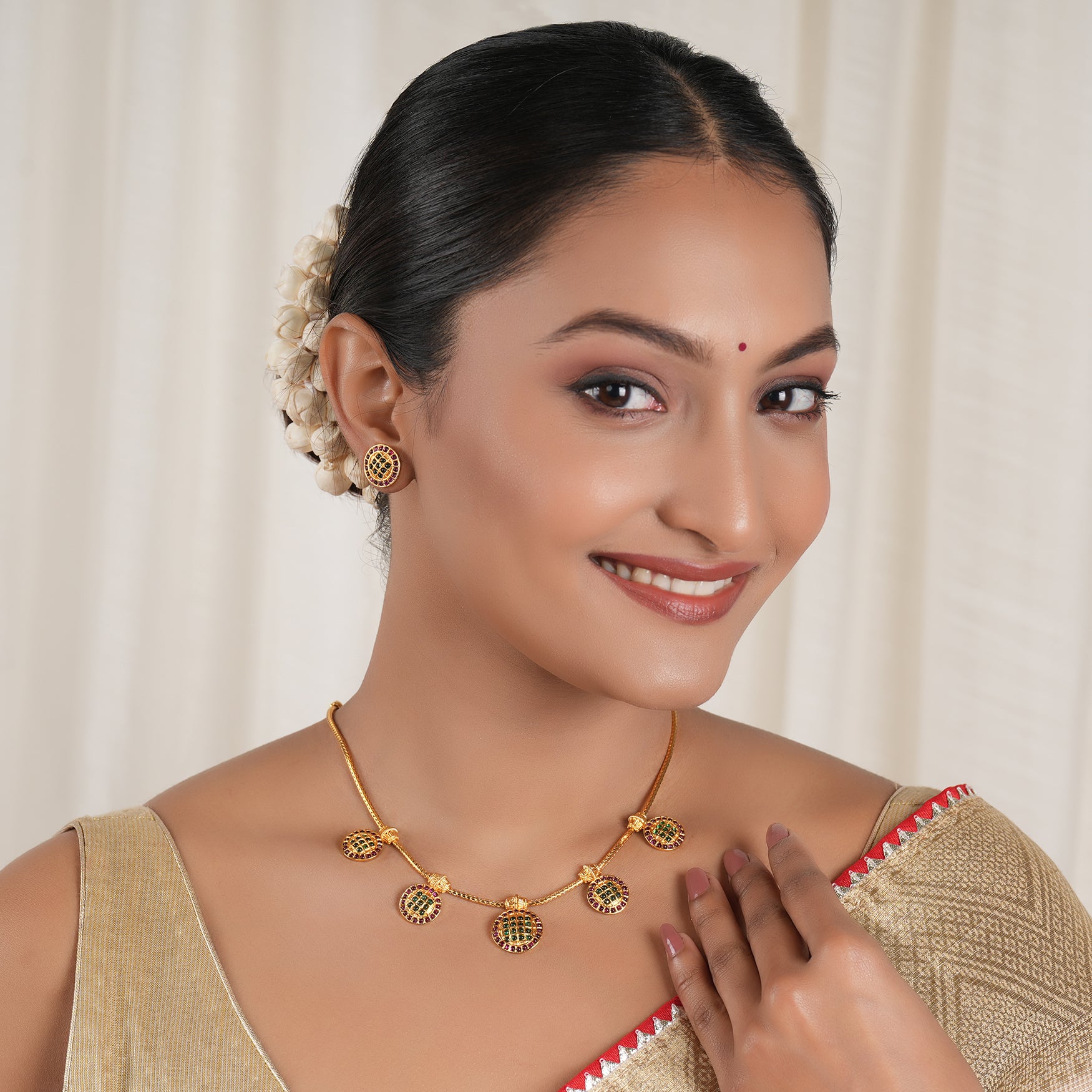 Delicate antique gold stone necklace set