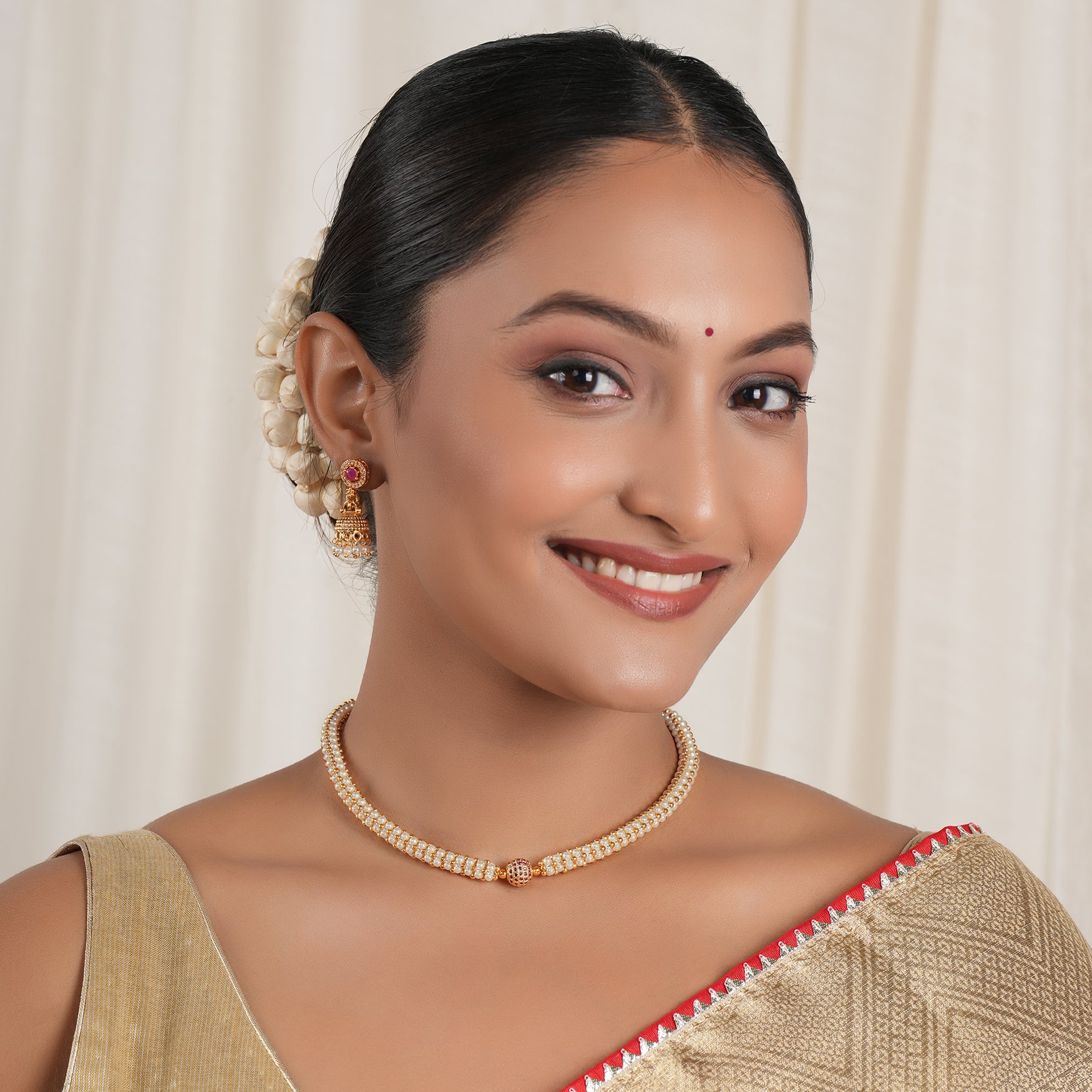 Cute elegant gold pearl necklace set