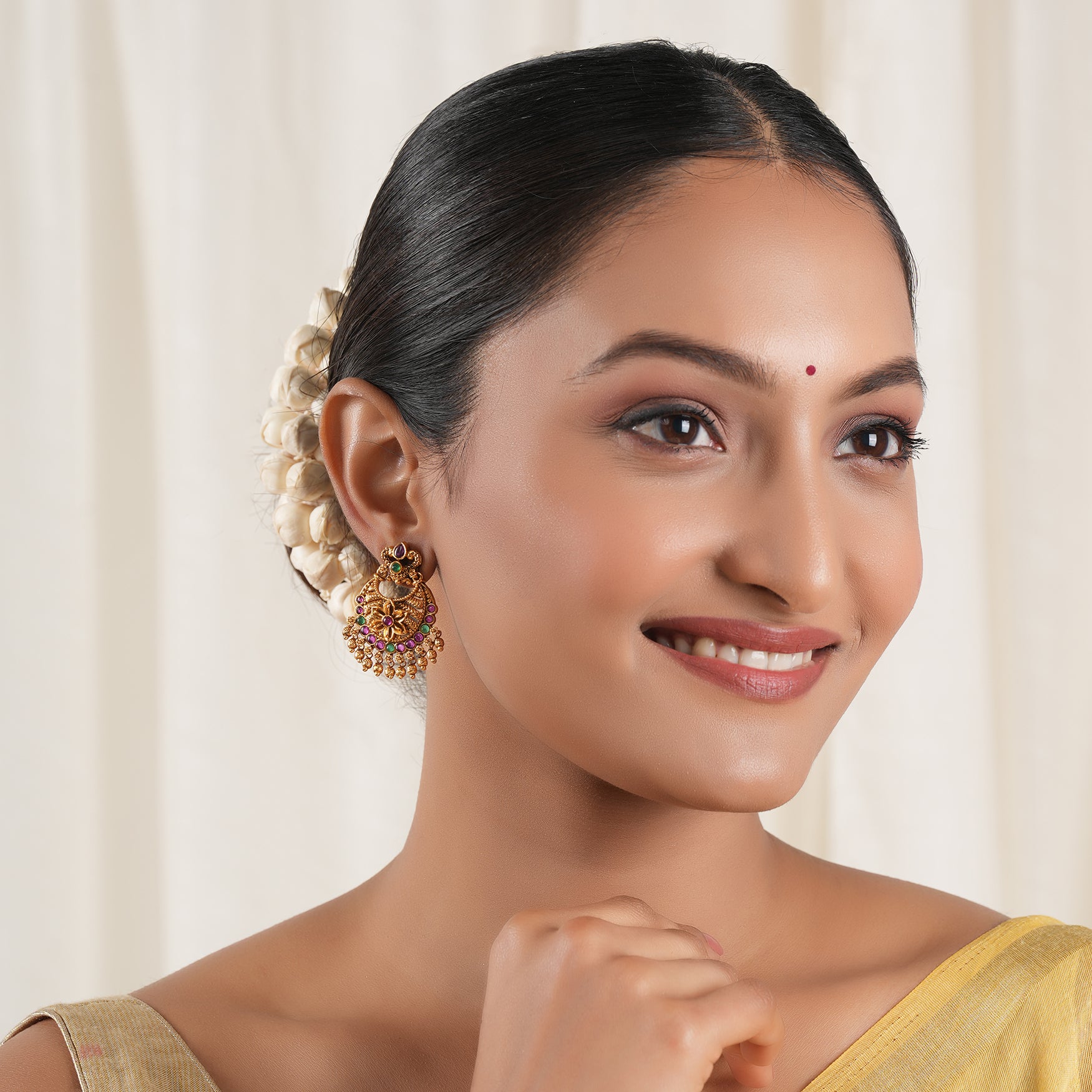 Cute antique gold multicolor earring