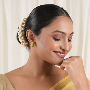 Floral antique gold kundan bold stud earring
