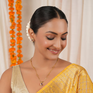 Cute antique gold ruby stone pendant set