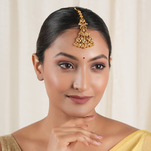 Stunning long antique gold kundan maangtika