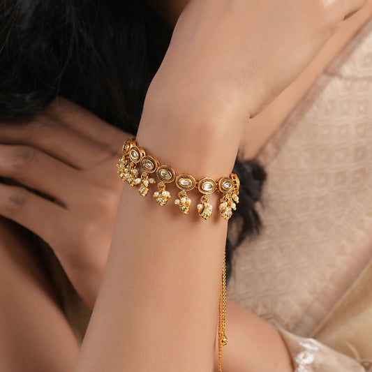 Delicate antique gold kundan bracelet