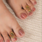 Stone antique gold plated toe ring