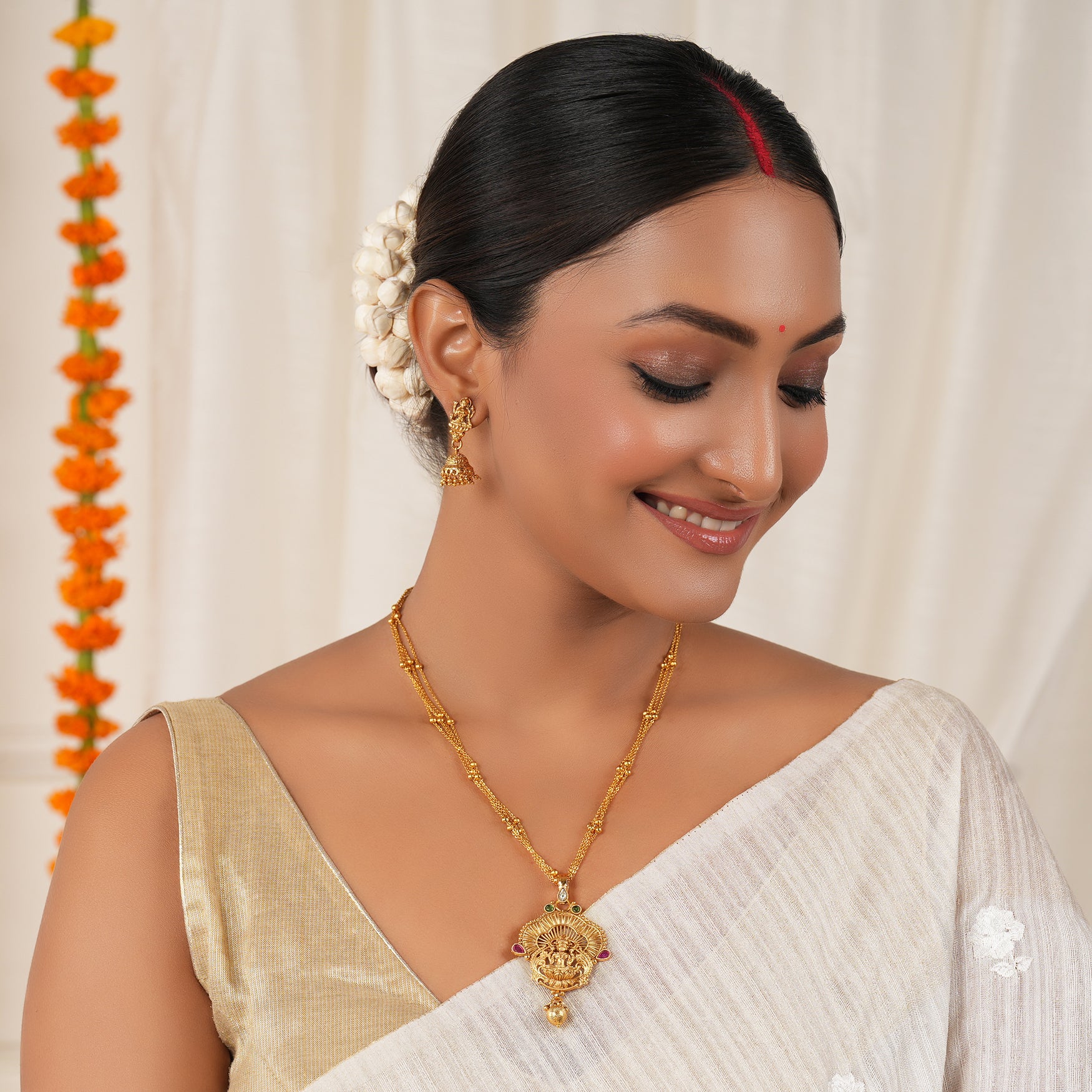 Beautiful gold plated ma lakshmi pendant set I Temple jewellery