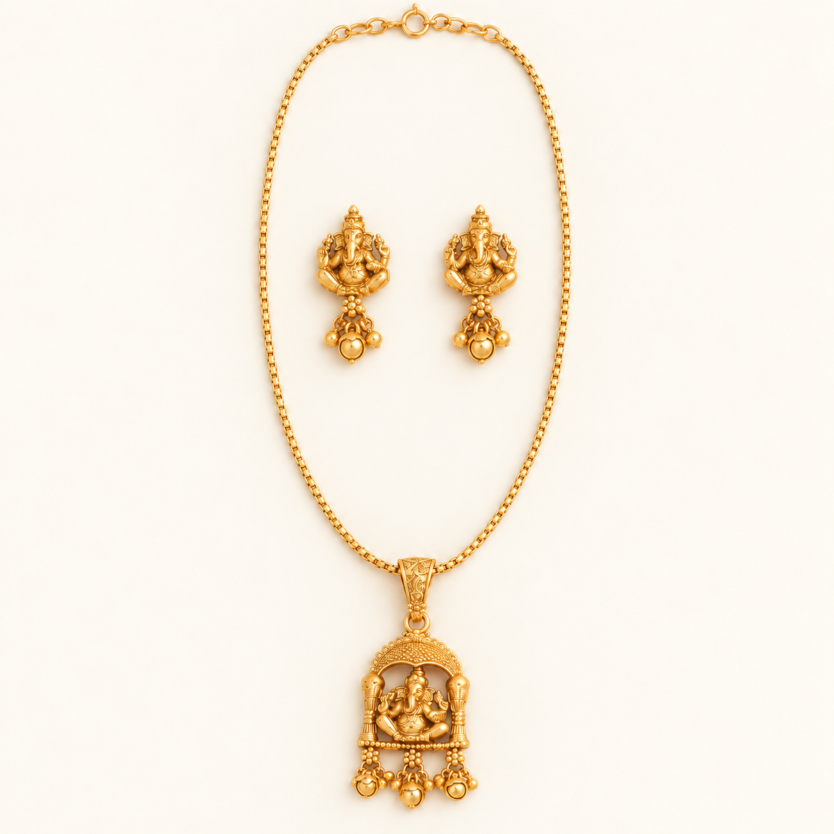 Stunning antique gold ganesh pendant set