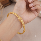Elegant gold plated bangle set