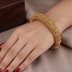 Beautiful Antique gold plated floral intricate bangle set