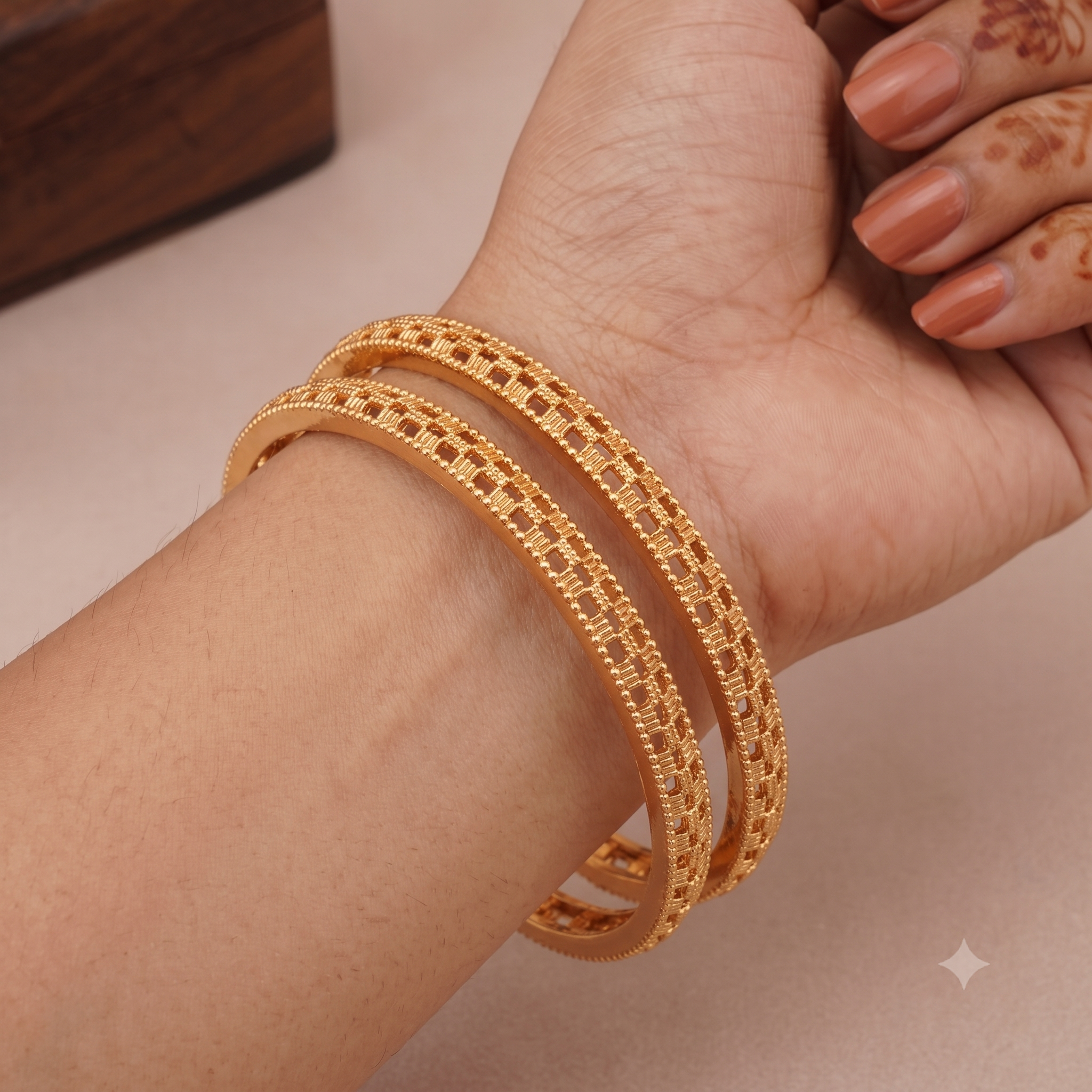 Gold plated suheri jaal bangle set