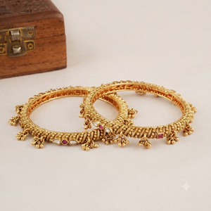 Amazing stone kundan gold ghungroo bangle set