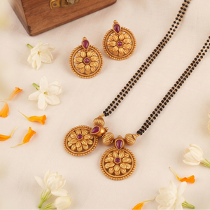 Stunning antqiue gold floral ruby long mangalsutra set