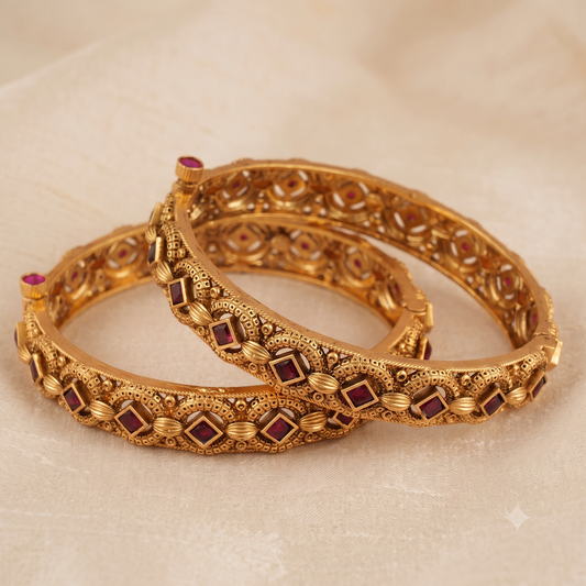 Gorgeous antique gold ruby bangle set