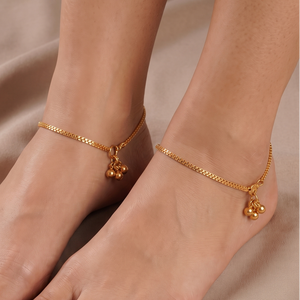 Delicate antique gold spiral anklet set