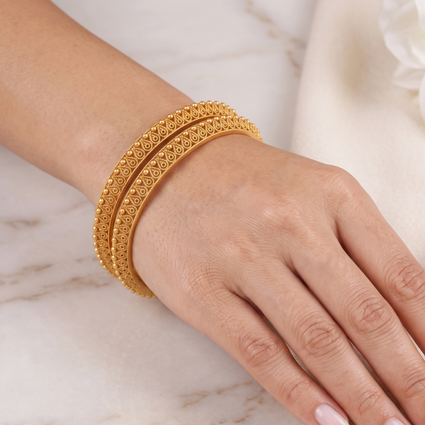 Cute plain gold plated pear shaped bangle set