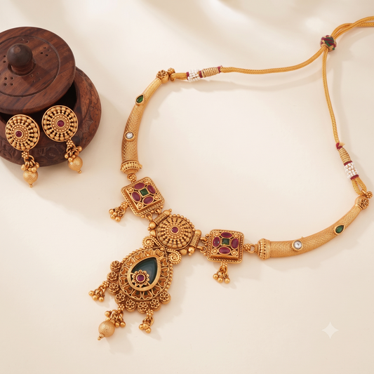 Stunning antique gold rajwadi emerald necklace set