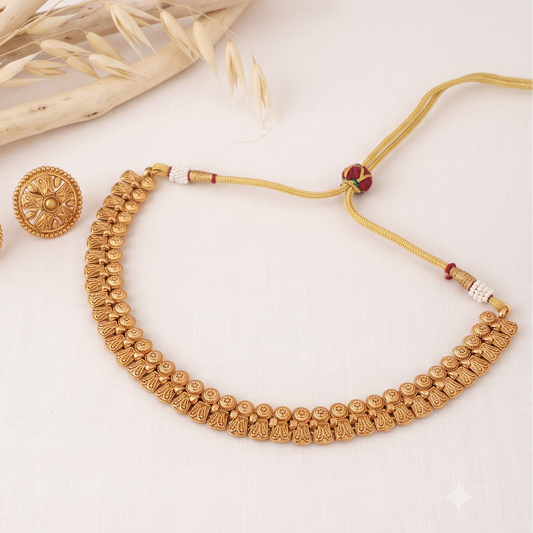 Plain traditional antique gold necklace set