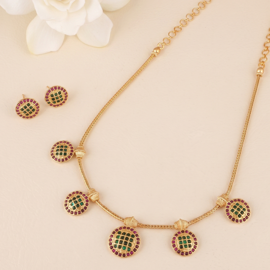 Delicate antique gold stone necklace set