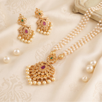 Stunning pearl antique gold stone pendant set