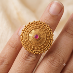 Traditional antique gold round floral finger ring