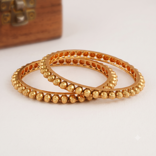 Plain antique gold ball bangle set