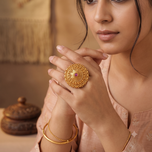 Traditional antique gold round floral finger ring