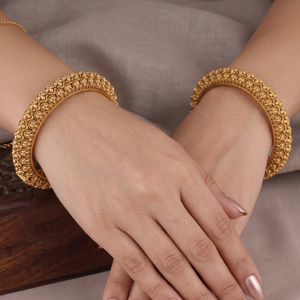 Royal Antique gold finish openable bangle set