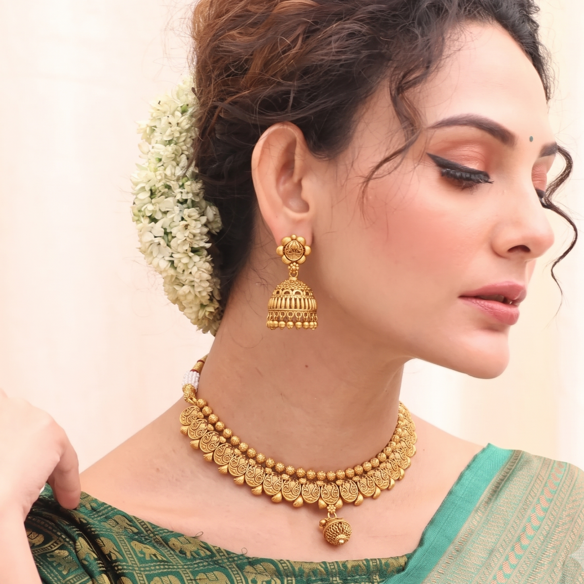 Amazing antique gold necklace set