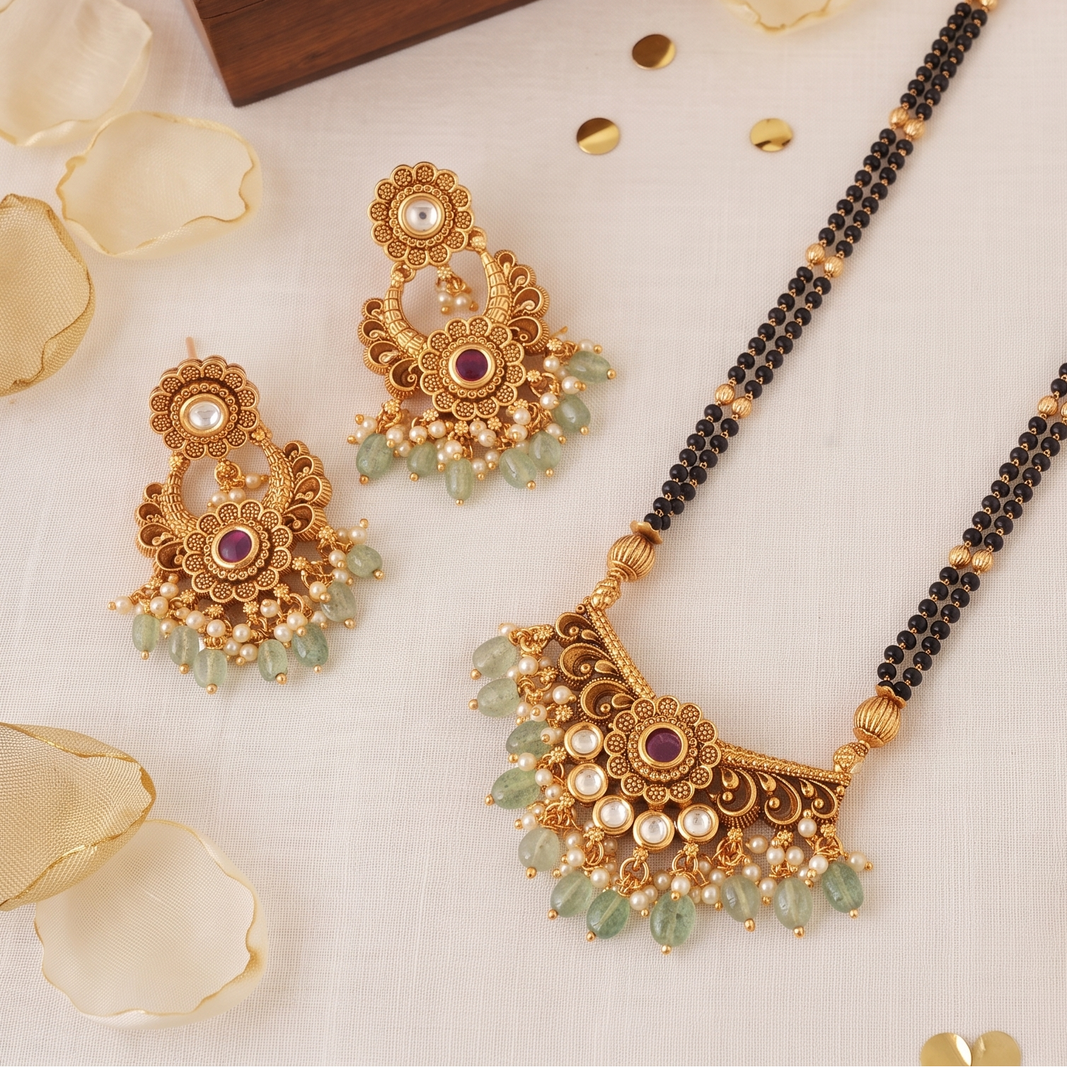 Stunning antique gold kundan multicolor mangalsutra set