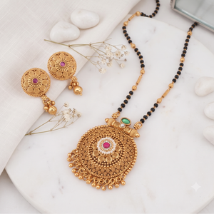 Stunning antique gold filigree stone mangalsutra set