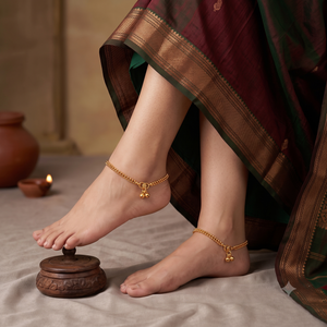 Delicate plain antique gold single line anklet