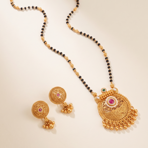 Cute elegant antique gold mangalstura set for women