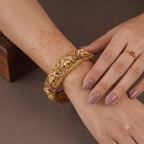 Openable stunning antique gold pearl kada