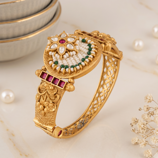 Stunning pearl antique gold openable kada