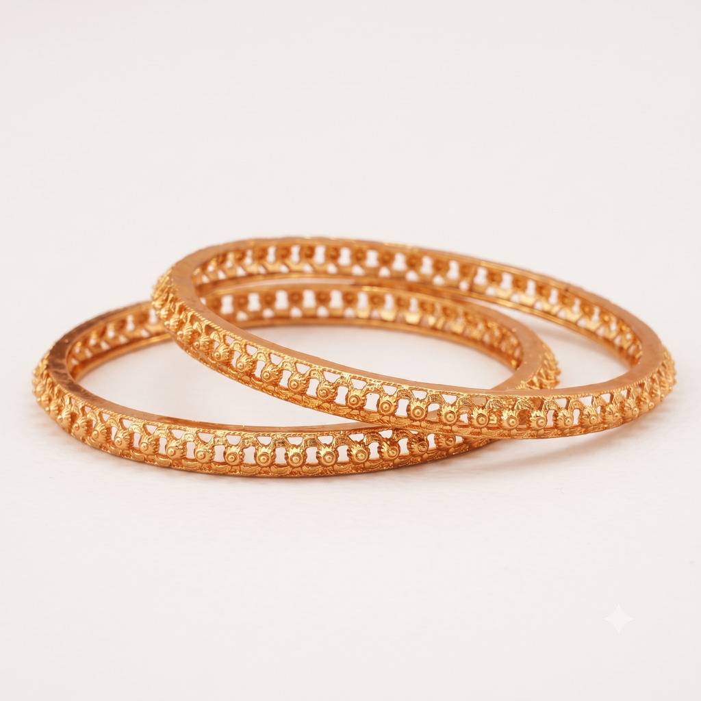 Elegant plain antique gold bangle set