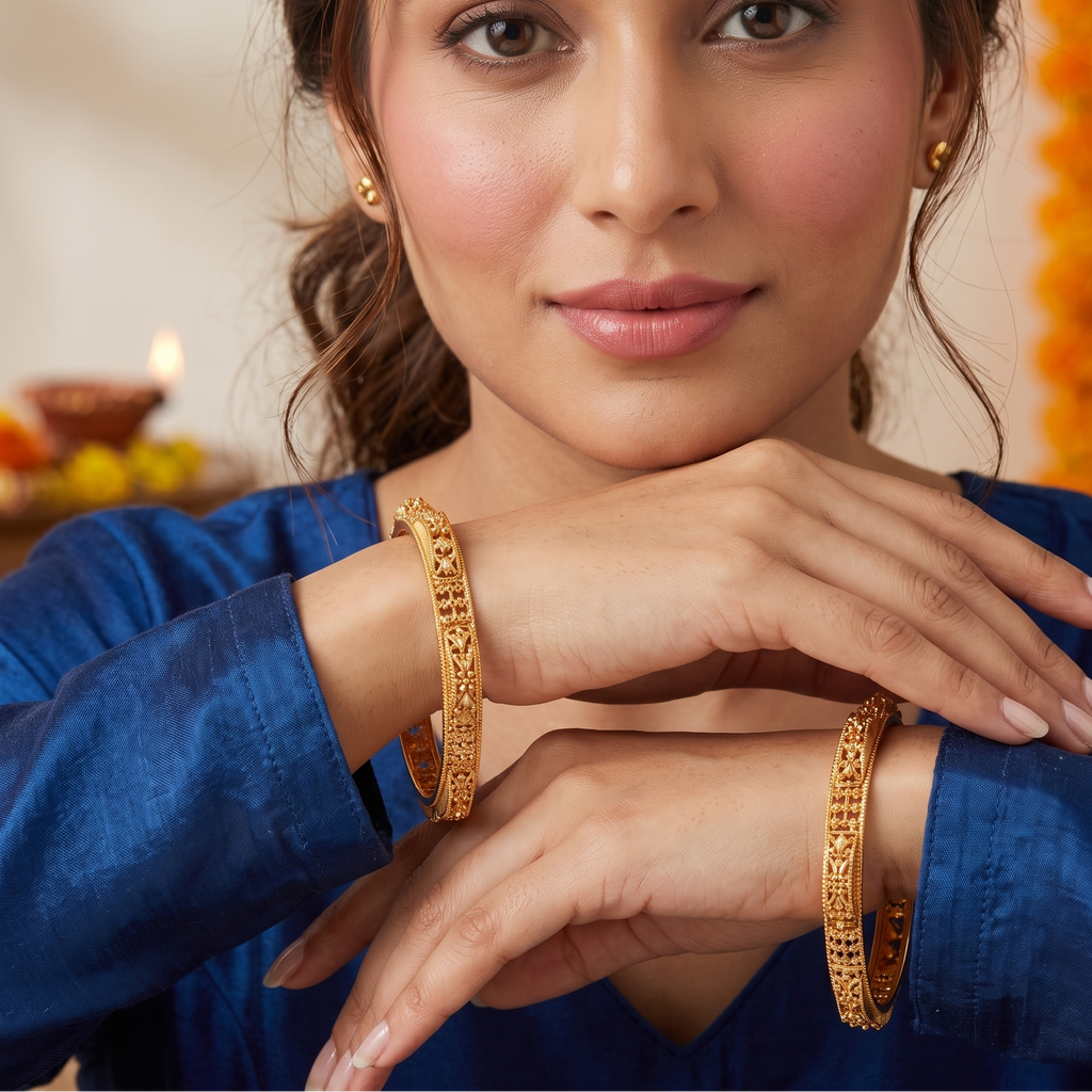 Plain intricate gold bangle set
