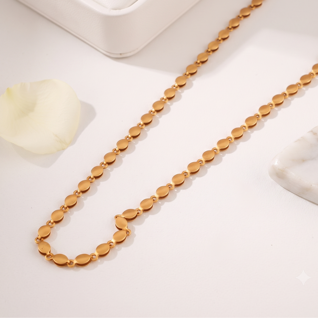 Cute antique gold plain oval chain