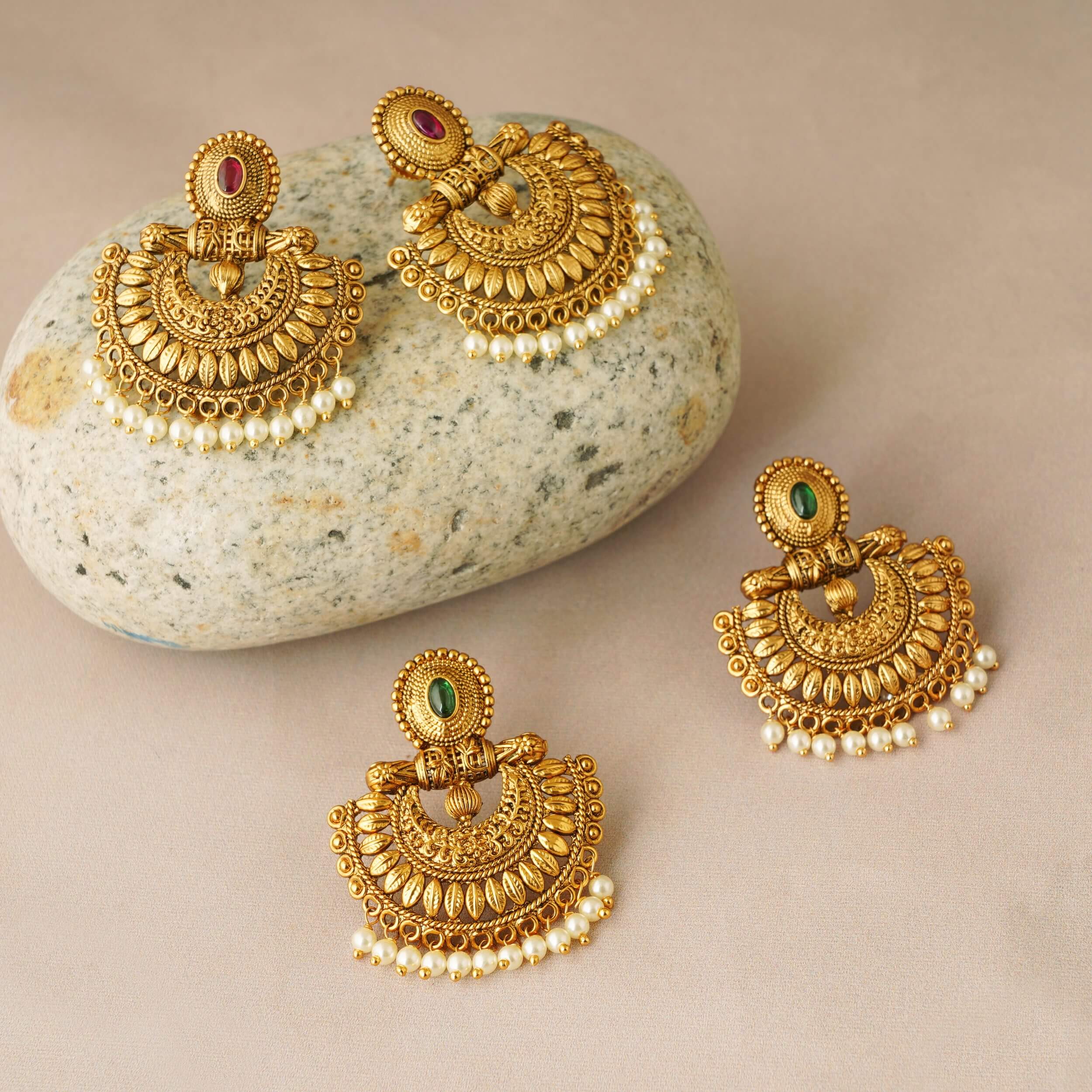 SHOP THE LATEST GOLD EARRINGS DESIGN FOR WOMEN - WHP Jewellers-tiepthilienket.edu.vn