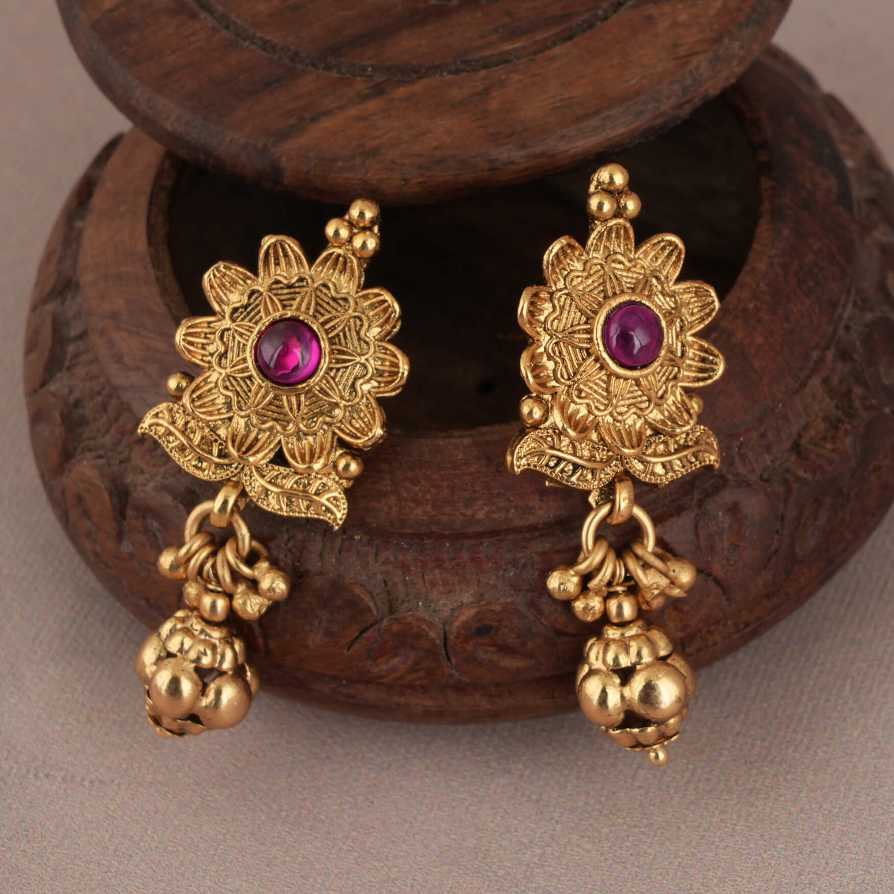 Gold plated imitation jewellery 